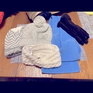 Lot of Women’s Winter Accessories